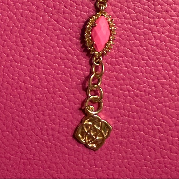 Kendra Scott Jana Magenta Bracelet GUC - Picture 4 of 14